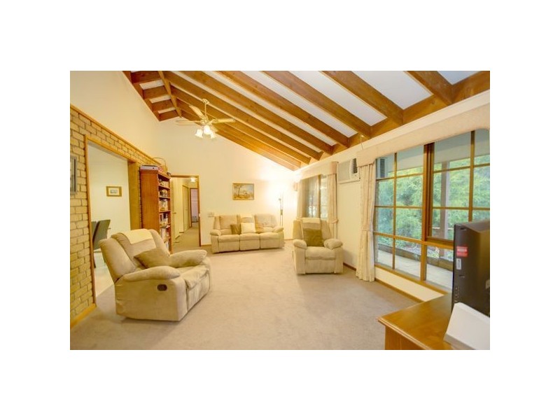 155 Kirks Road, Smythes Creek VIC 3351