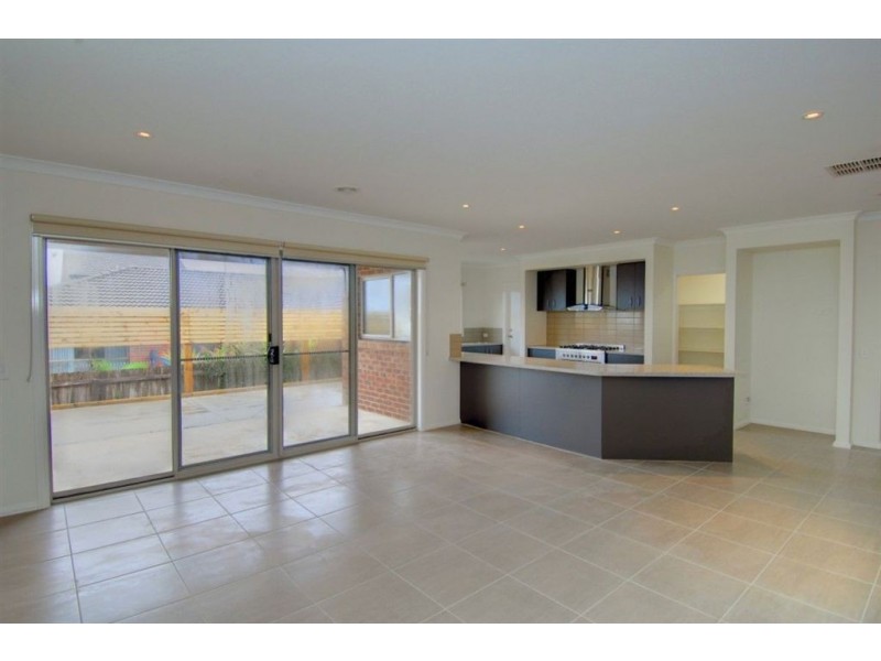 2 Lakeview Court, Ballarat VIC 3350