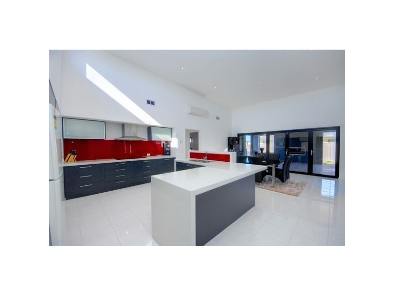 10 Rundell Place, Alfredton VIC 3350