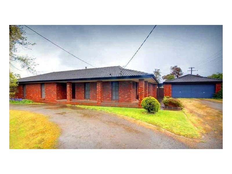 100 Whitelaw Avenue, Delacombe VIC 3356