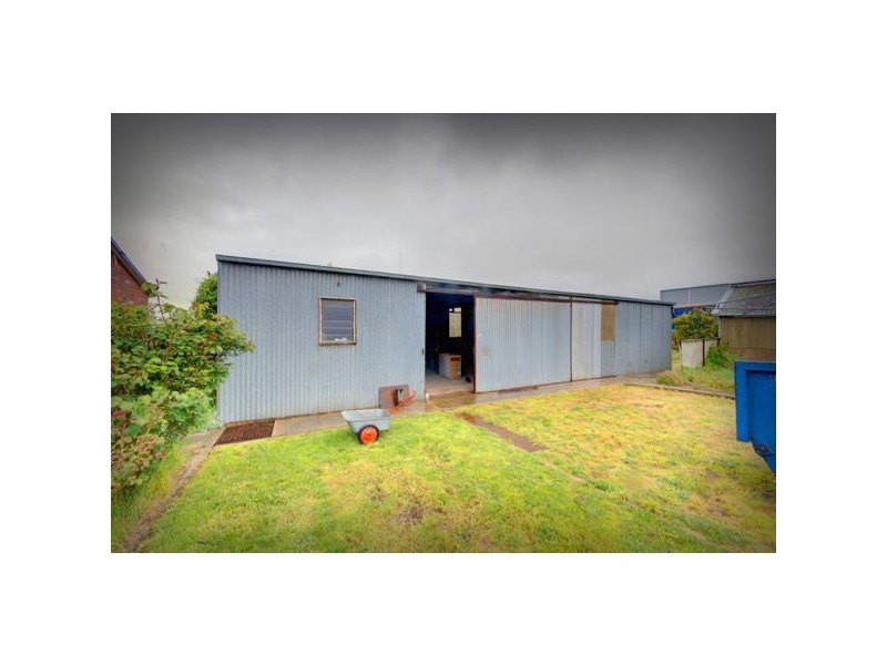 100 Whitelaw Avenue, Delacombe VIC 3356