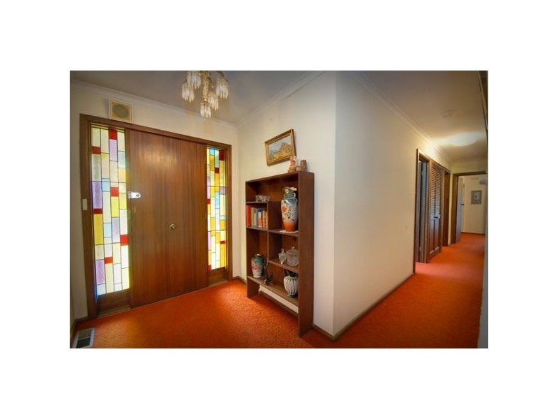 100 Whitelaw Avenue, Delacombe VIC 3356