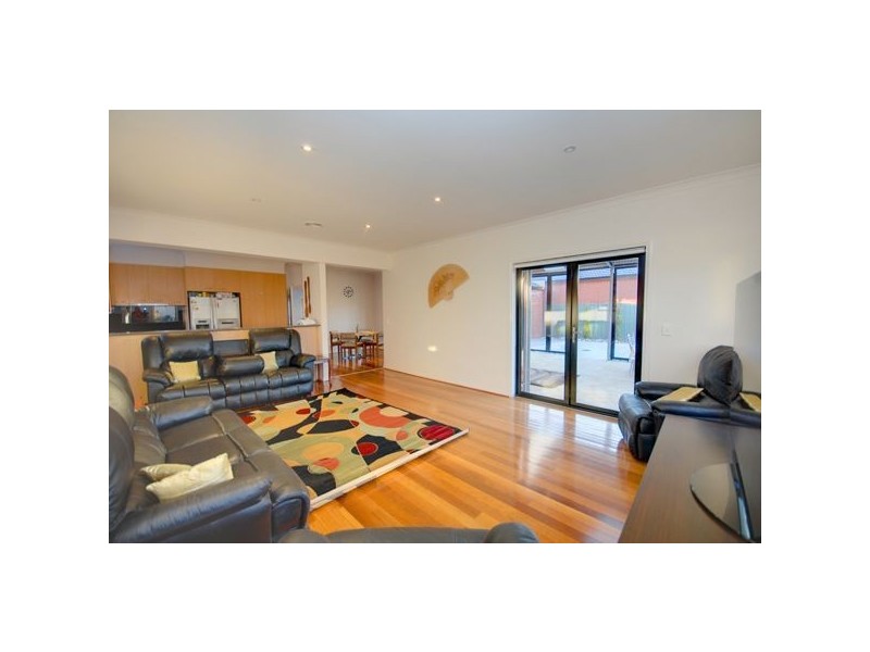 30 St Chester Avenue, Ballarat VIC 3350