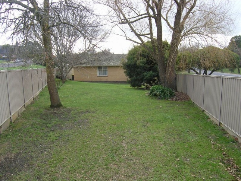 135a Ballarat Rd, Creswick VIC 3363