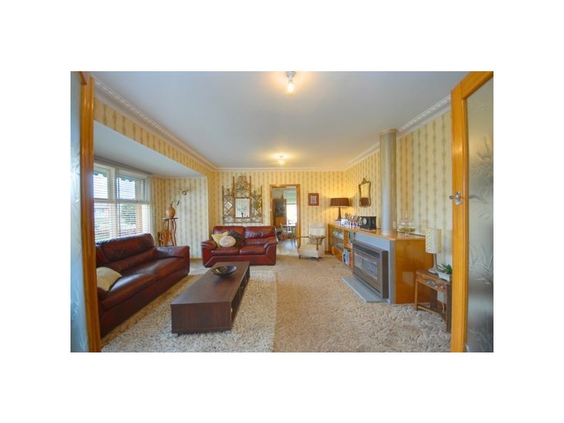 22 Pauls Crescent, Wendouree VIC 3355