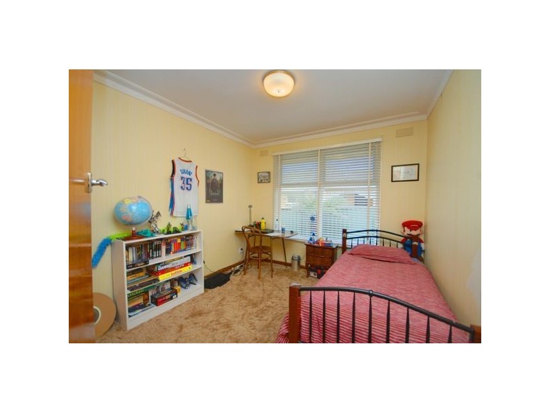 22 Pauls Crescent, Wendouree VIC 3355