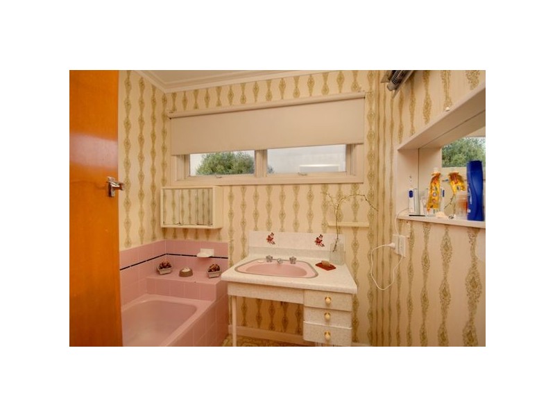 22 Pauls Crescent, Wendouree VIC 3355