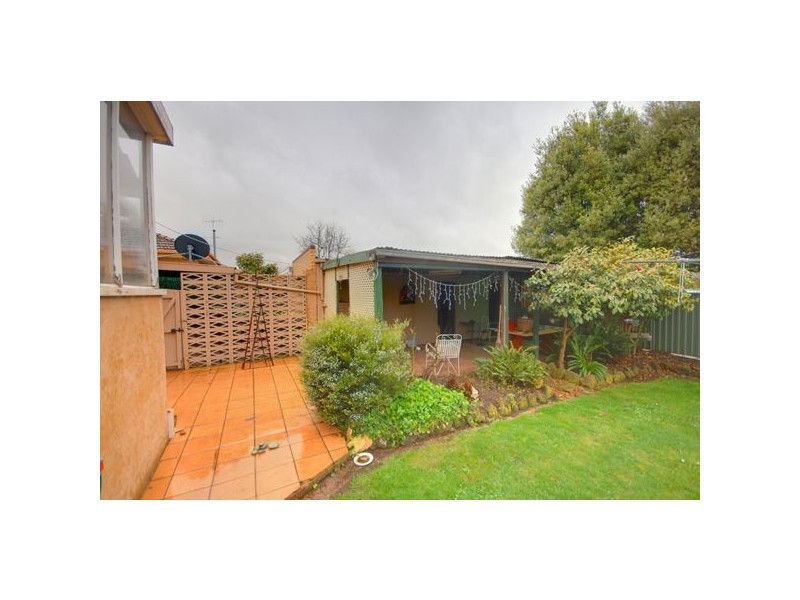 22 Pauls Crescent, Wendouree VIC 3355