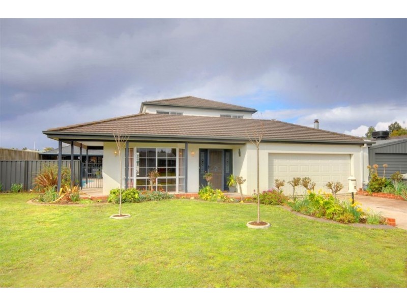 2 Begonia Court, Delacombe VIC 3356