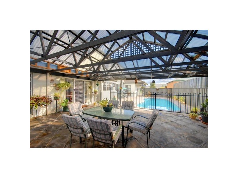 2 Begonia Court, Delacombe VIC 3356