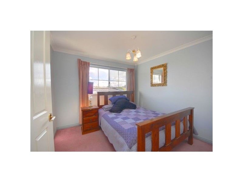 2 Begonia Court, Delacombe VIC 3356