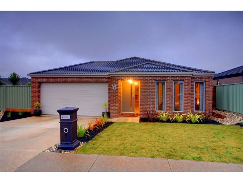 3 McKellar Drive, Miners Rest VIC 3352