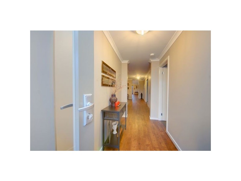 3 McKellar Drive, Miners Rest VIC 3352