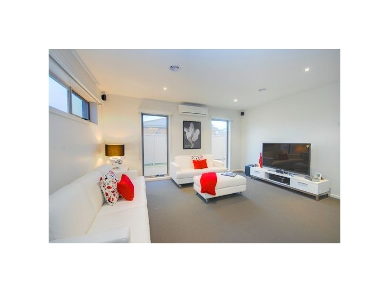 7 Chase Boulevard, Alfredton VIC 3350