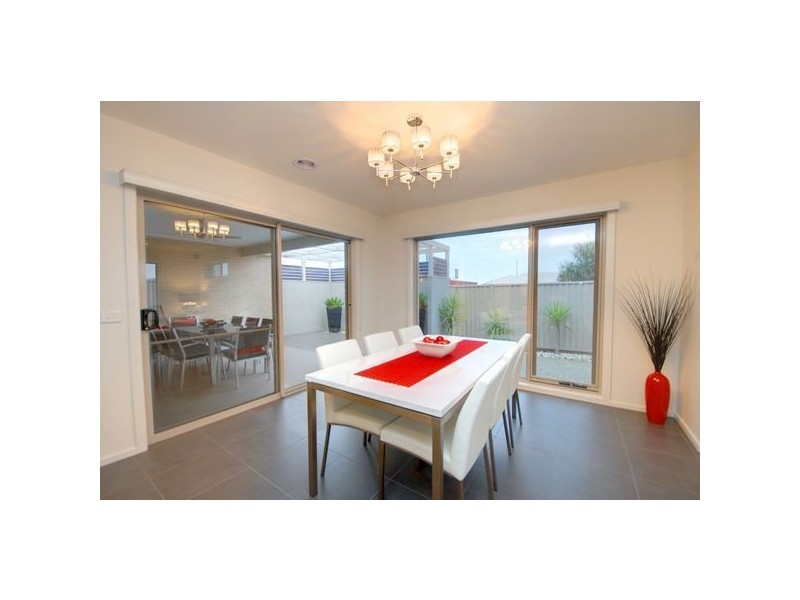 7 Chase Boulevard, Alfredton VIC 3350