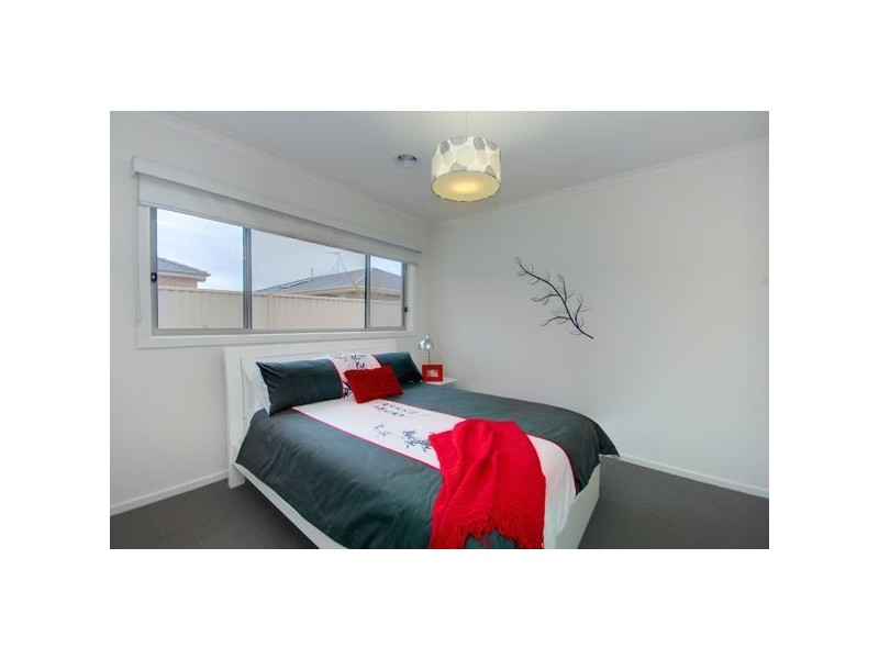 7 Chase Boulevard, Alfredton VIC 3350