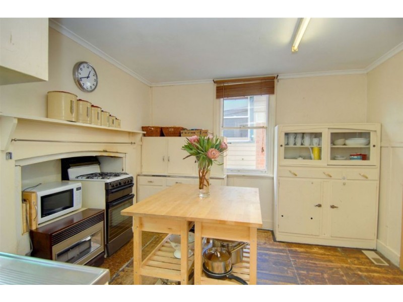 5 Chisholm Street, Soldiers Hill VIC 3350