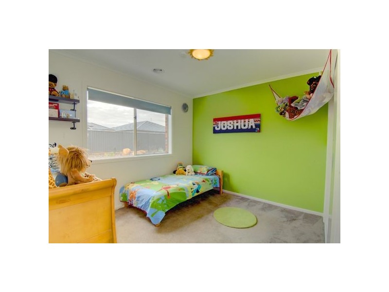 42 Lawrie Drive, Alfredton VIC 3350