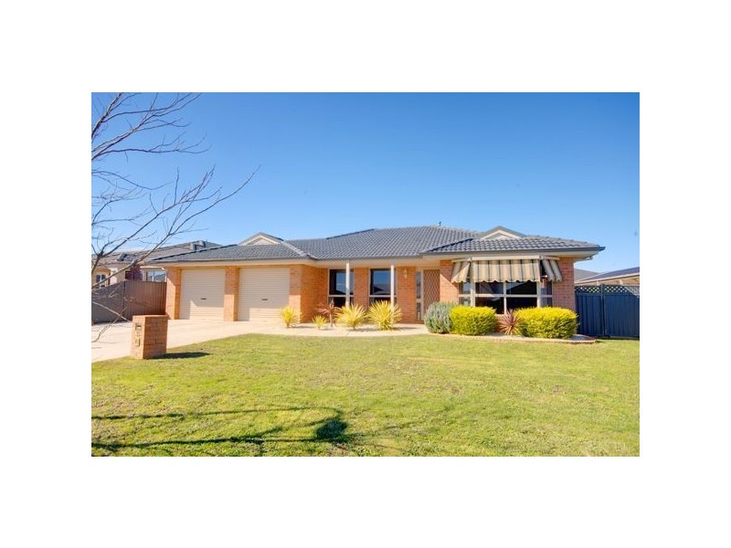 33 Merino Drive, Alfredton VIC 3350