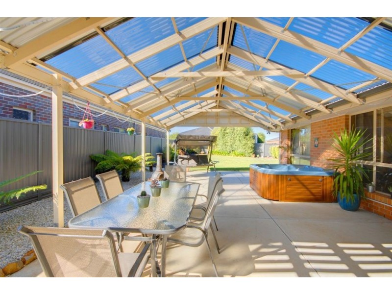 33 Merino Drive, Alfredton VIC 3350