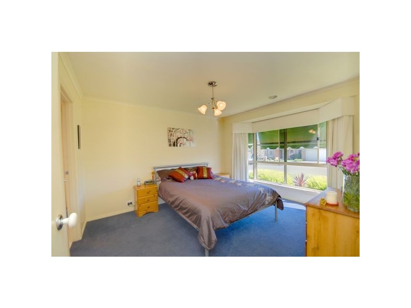 33 Merino Drive, Alfredton VIC 3350