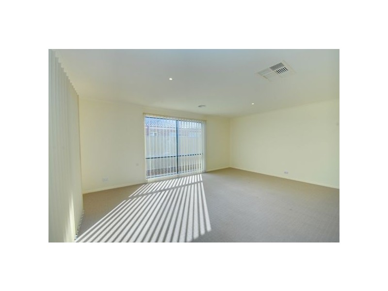 5 Hanwood Close, Delacombe VIC 3356