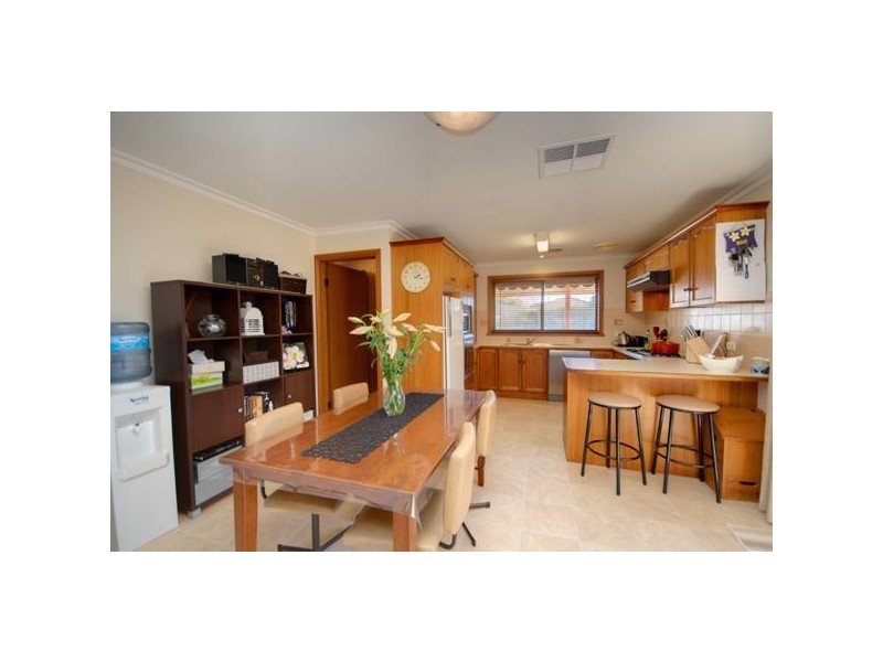 24 Kallioota Street, Alfredton VIC 3350