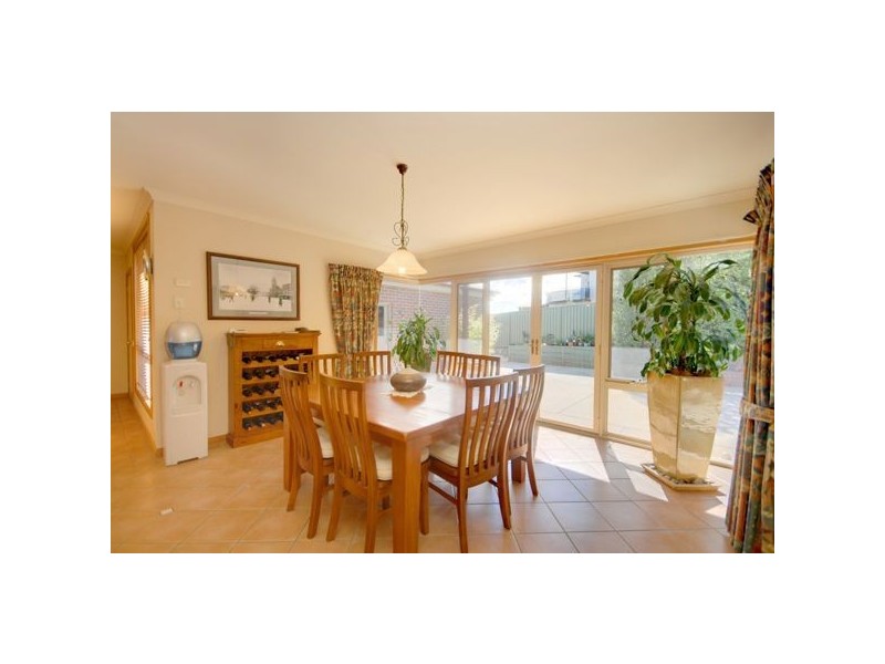 8 Pinewood Drive, Ballarat VIC 3350