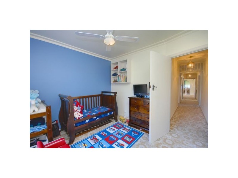 26 Webbcona Parade, Wendouree VIC 3355