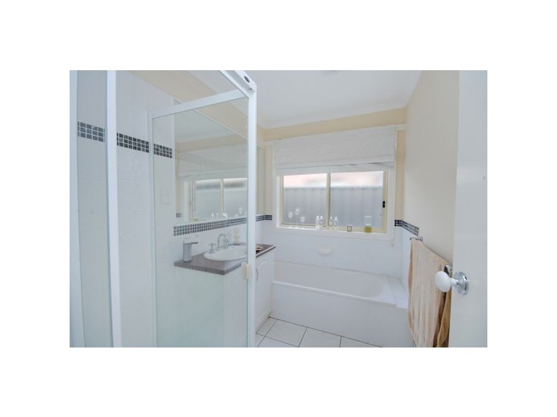 11 Clifton Street, Delacombe VIC 3356