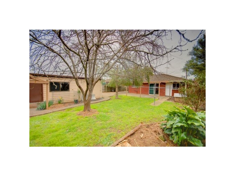 11 Kowree Crescent, Redan VIC 3350