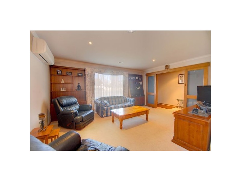 16 Queen Street, Sebastopol VIC 3356