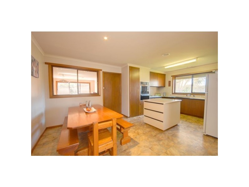 16 Queen Street, Sebastopol VIC 3356