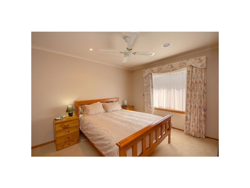 16 Queen Street, Sebastopol VIC 3356