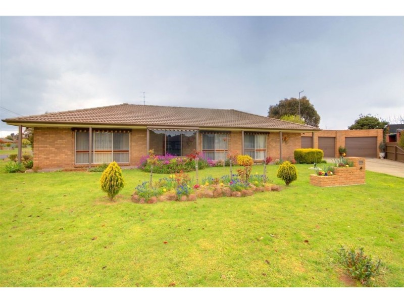 35 Grana Drive, Delacombe VIC 3356