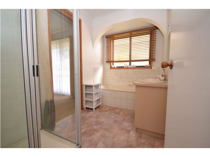 94 Clunes Road, Creswick VIC 3363