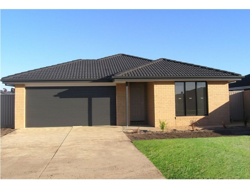 16 Oberon Street, Alfredton VIC 3350