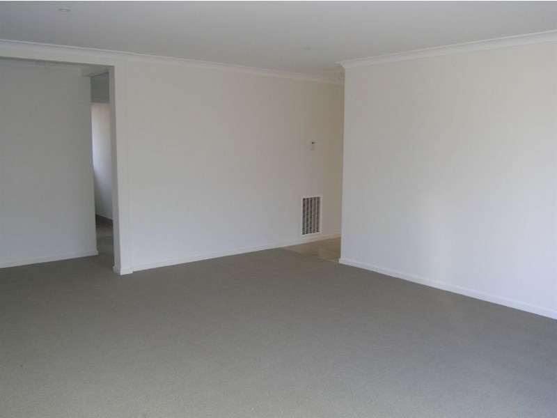 16 Oberon Street, Alfredton VIC 3350