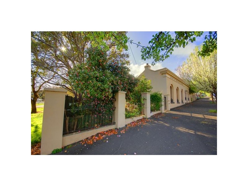 90 Sussex Street, Linton VIC 3360