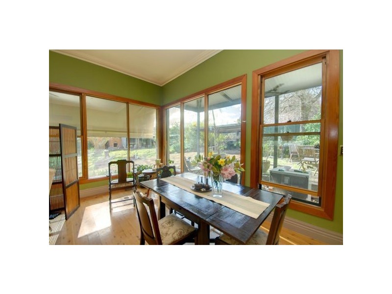 90 Sussex Street, Linton VIC 3360