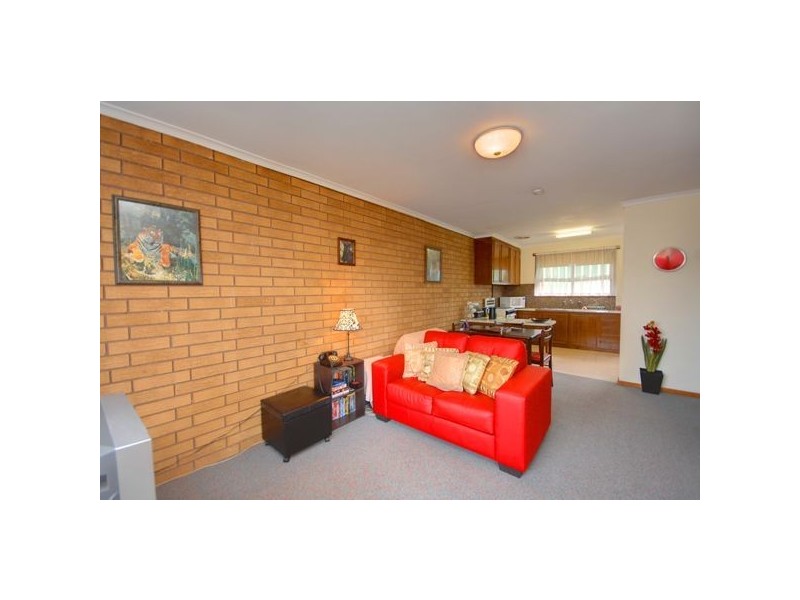 3/2 Evelyn Street, Wendouree VIC 3355