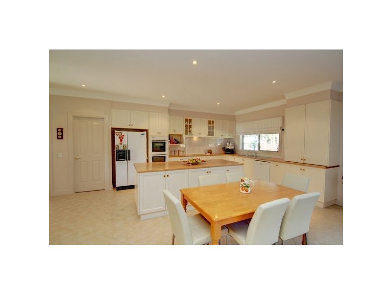 407 Swinglers Road, Invermay VIC 3352