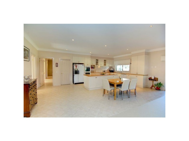 407 Swinglers Road, Invermay VIC 3352