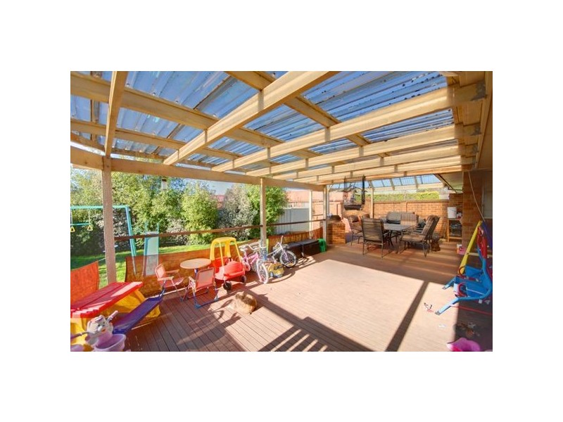 5 James Court, Miners Rest VIC 3352