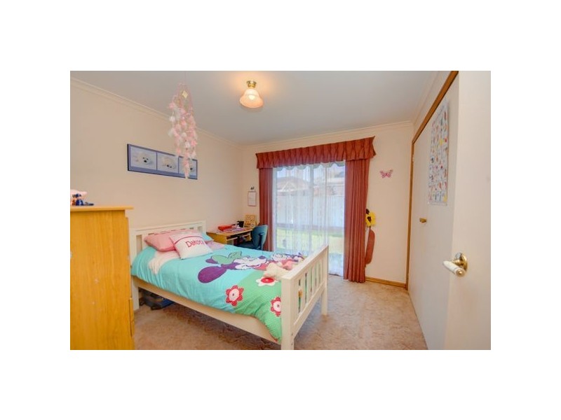 5 James Court, Miners Rest VIC 3352