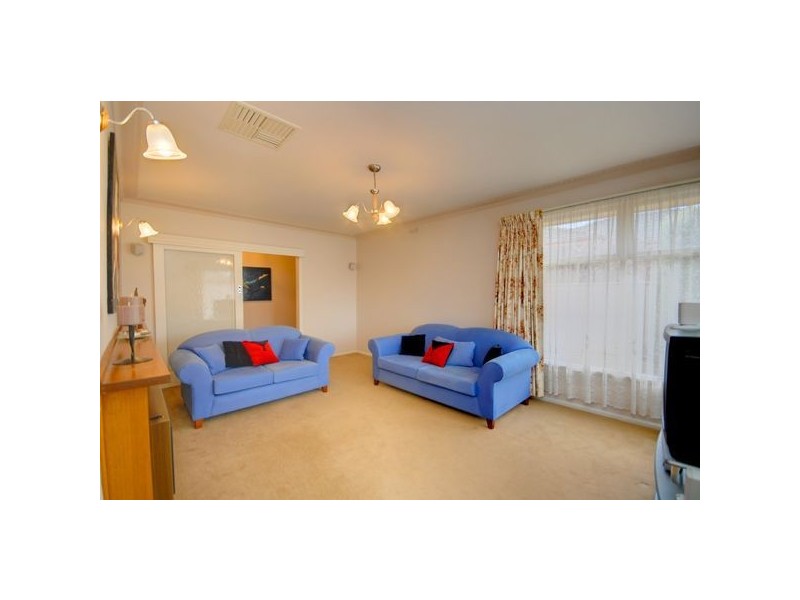 12 Pevensey Street, Wendouree VIC 3355