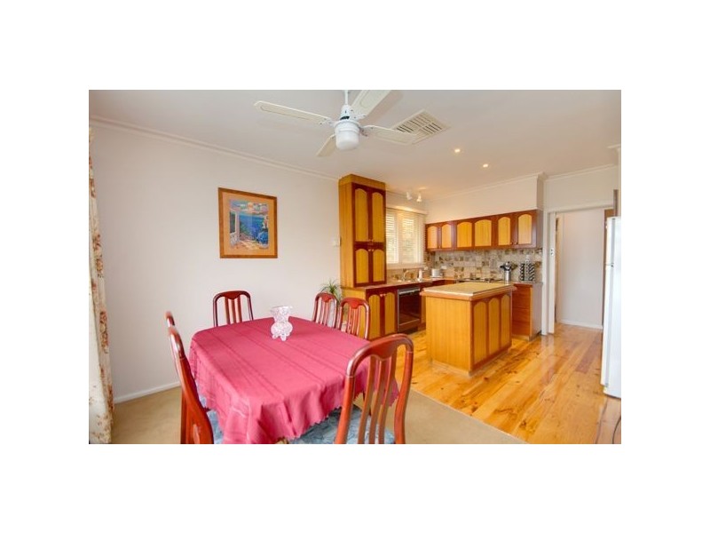 12 Pevensey Street, Wendouree VIC 3355