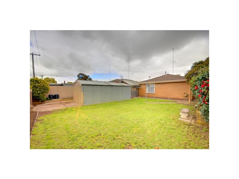 12 Pevensey Street, Wendouree VIC 3355