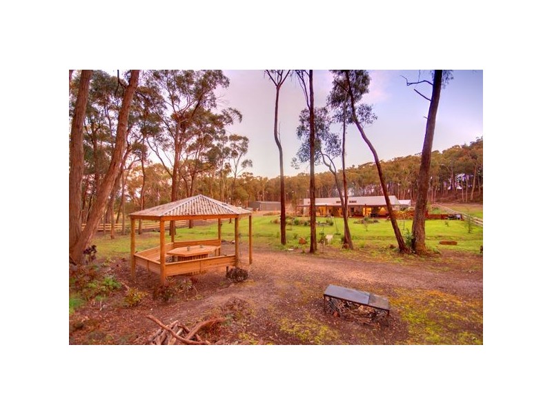 42 Kirkwood Drive, Smythes Creek VIC 3351