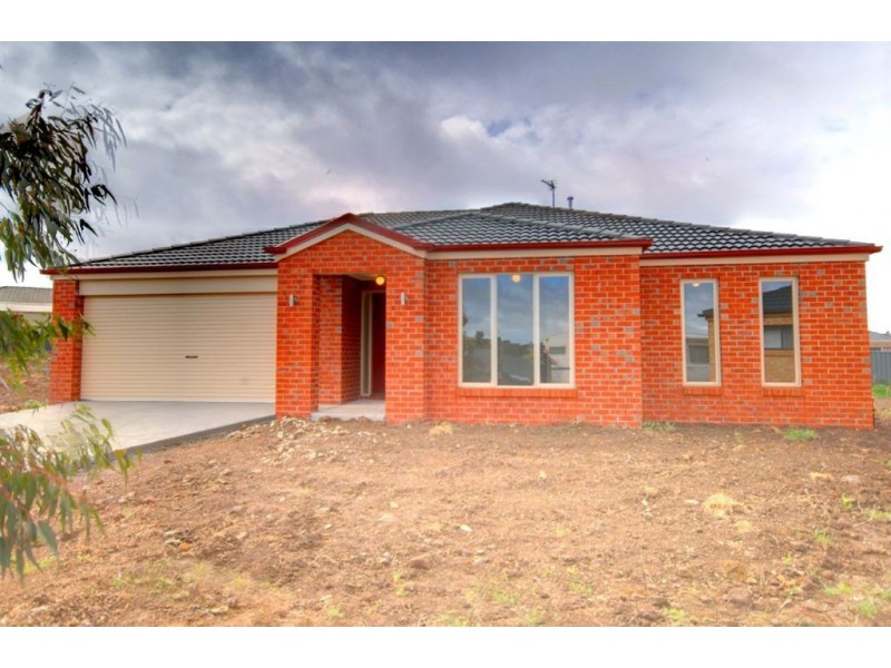 6 Romilly Close, Delacombe VIC 3356